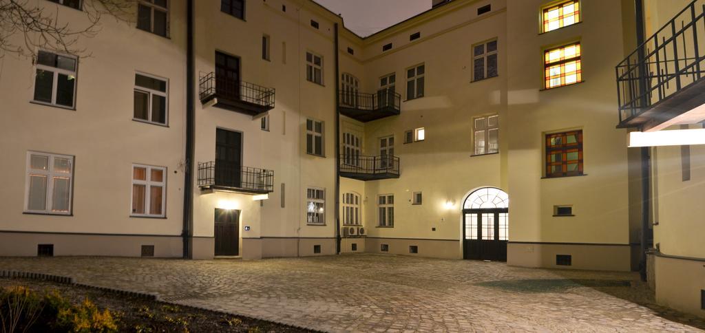 777 Apartaments クラクフ エクステリア 写真