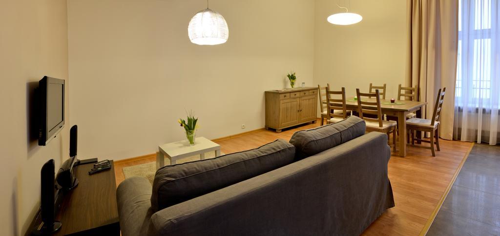 777 Apartaments クラクフ エクステリア 写真