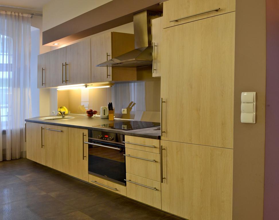 777 Apartaments クラクフ エクステリア 写真