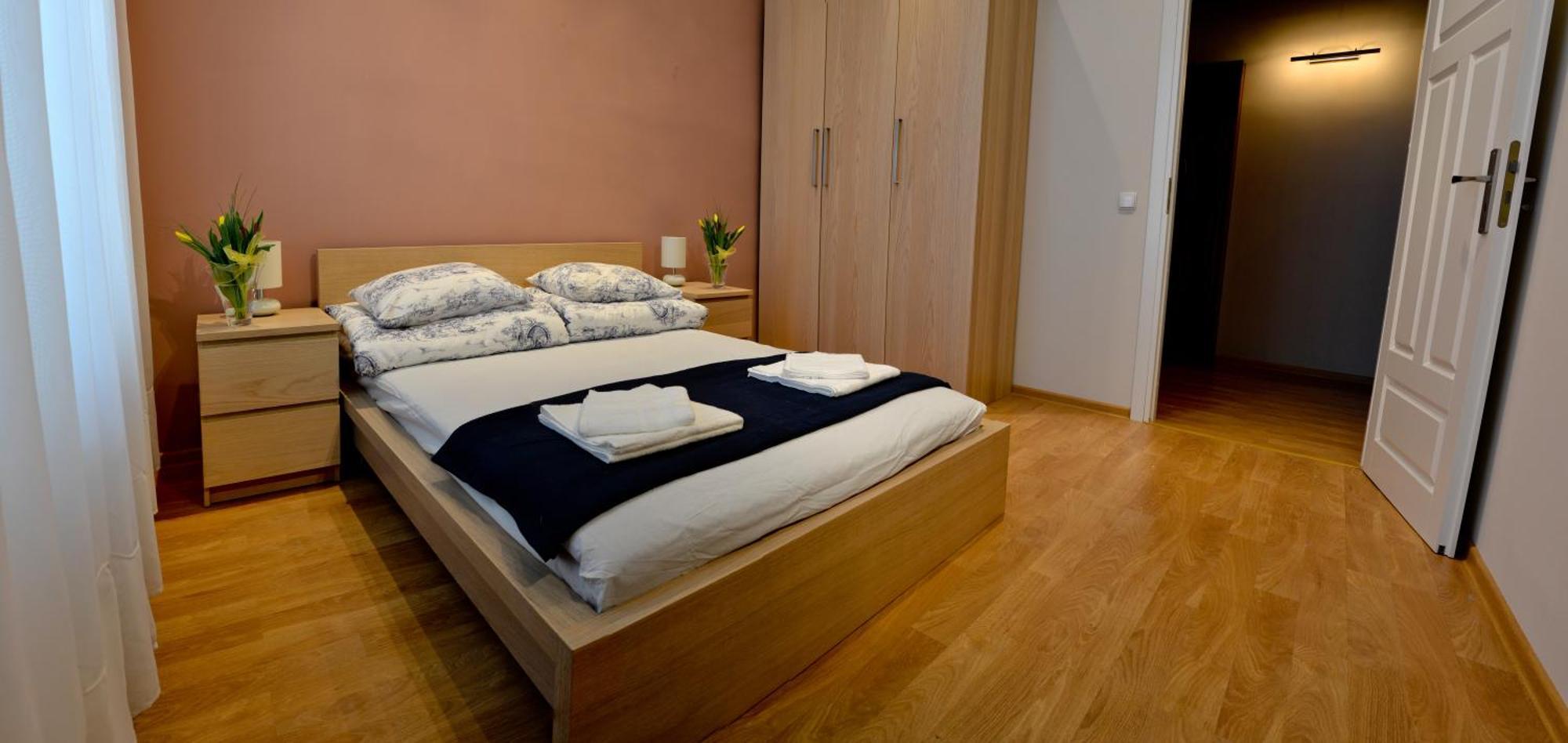 777 Apartaments クラクフ エクステリア 写真